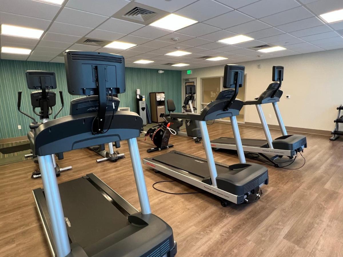 Holiday Inn Express & Suites - Ukiah By Ihg エクステリア 写真