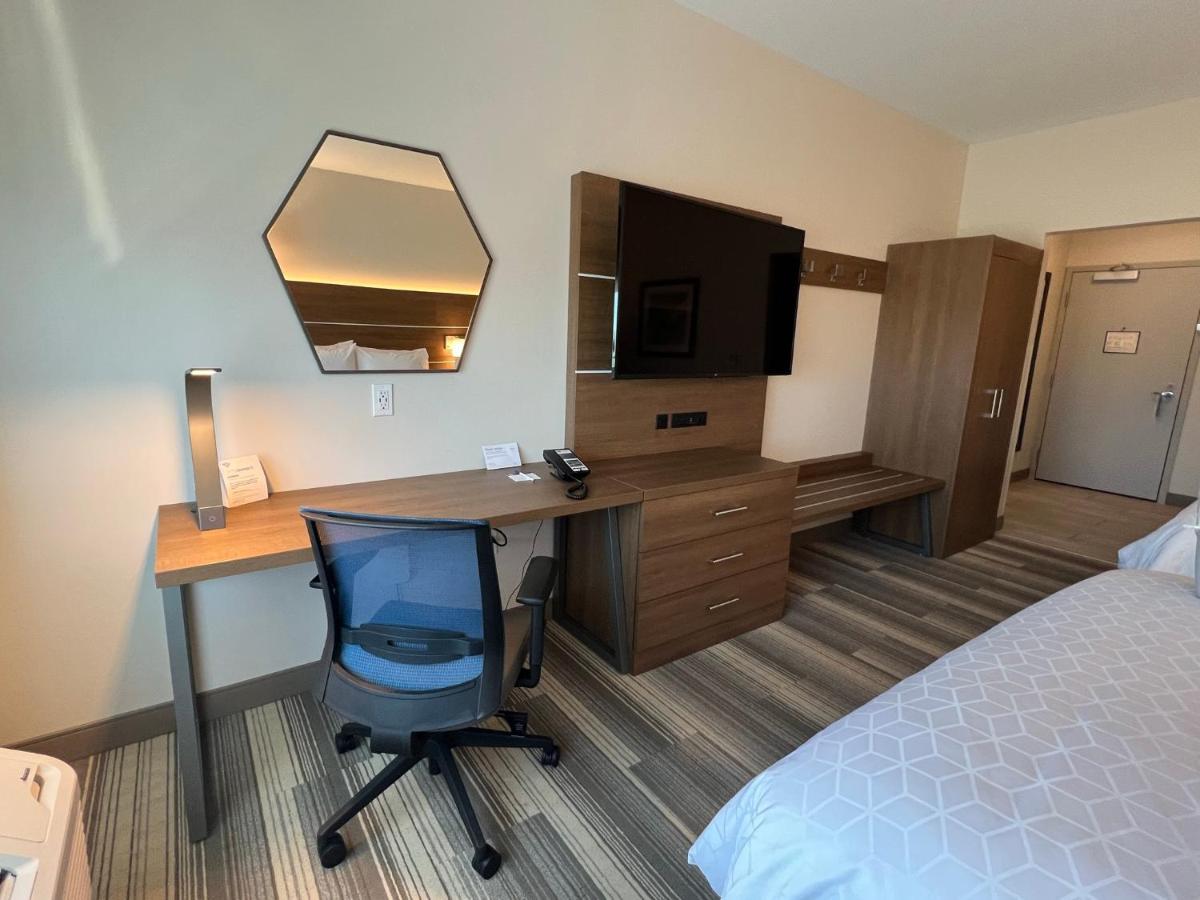 Holiday Inn Express & Suites - Ukiah By Ihg エクステリア 写真