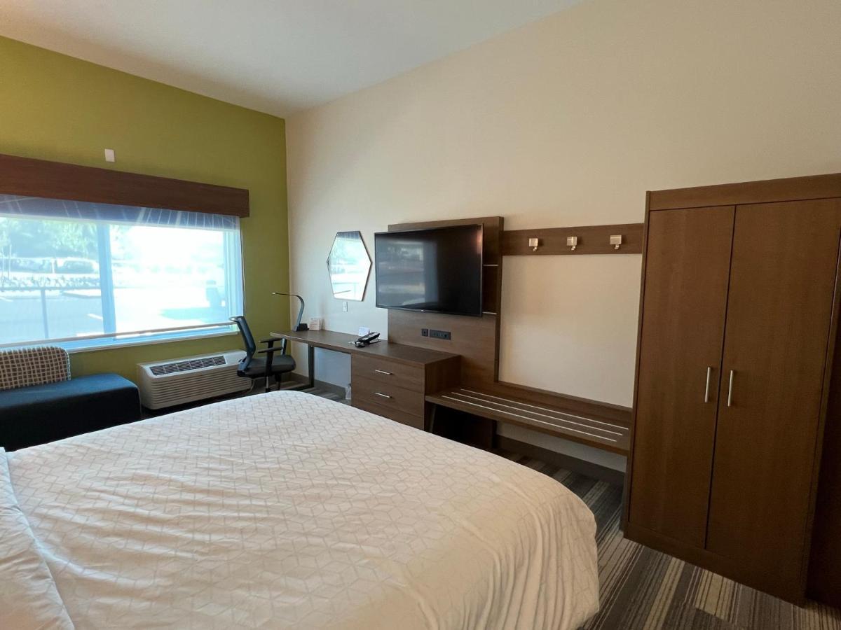 Holiday Inn Express & Suites - Ukiah By Ihg エクステリア 写真