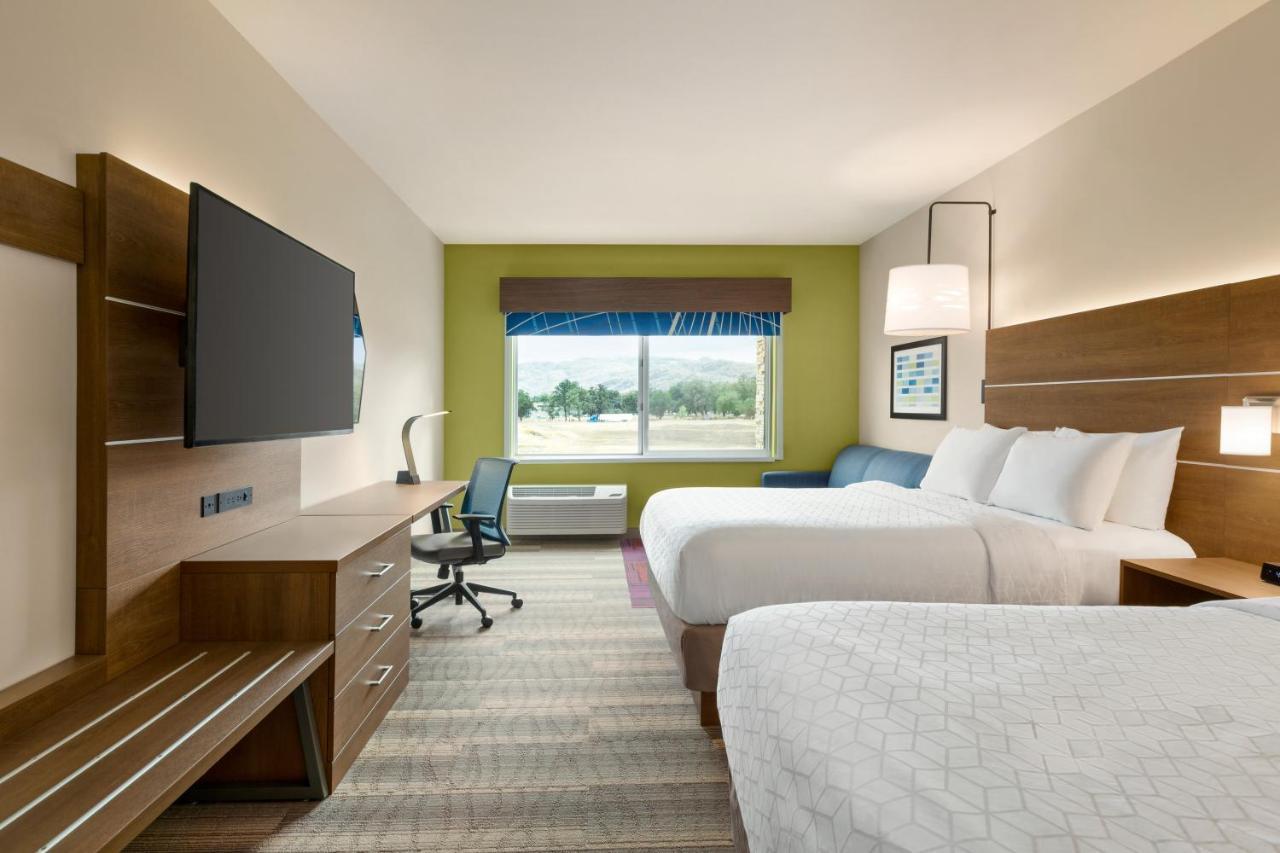 Holiday Inn Express & Suites - Ukiah By Ihg エクステリア 写真