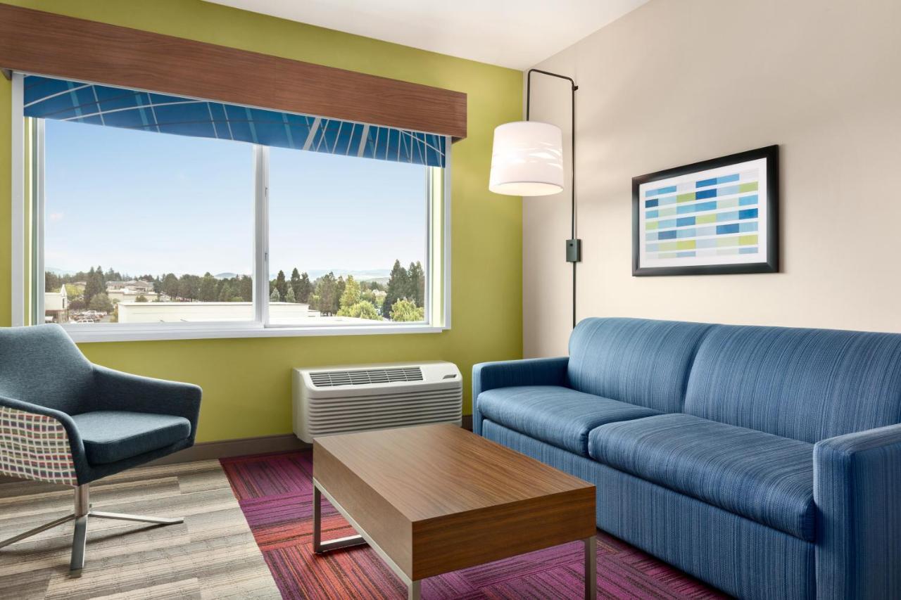 Holiday Inn Express & Suites - Ukiah By Ihg エクステリア 写真
