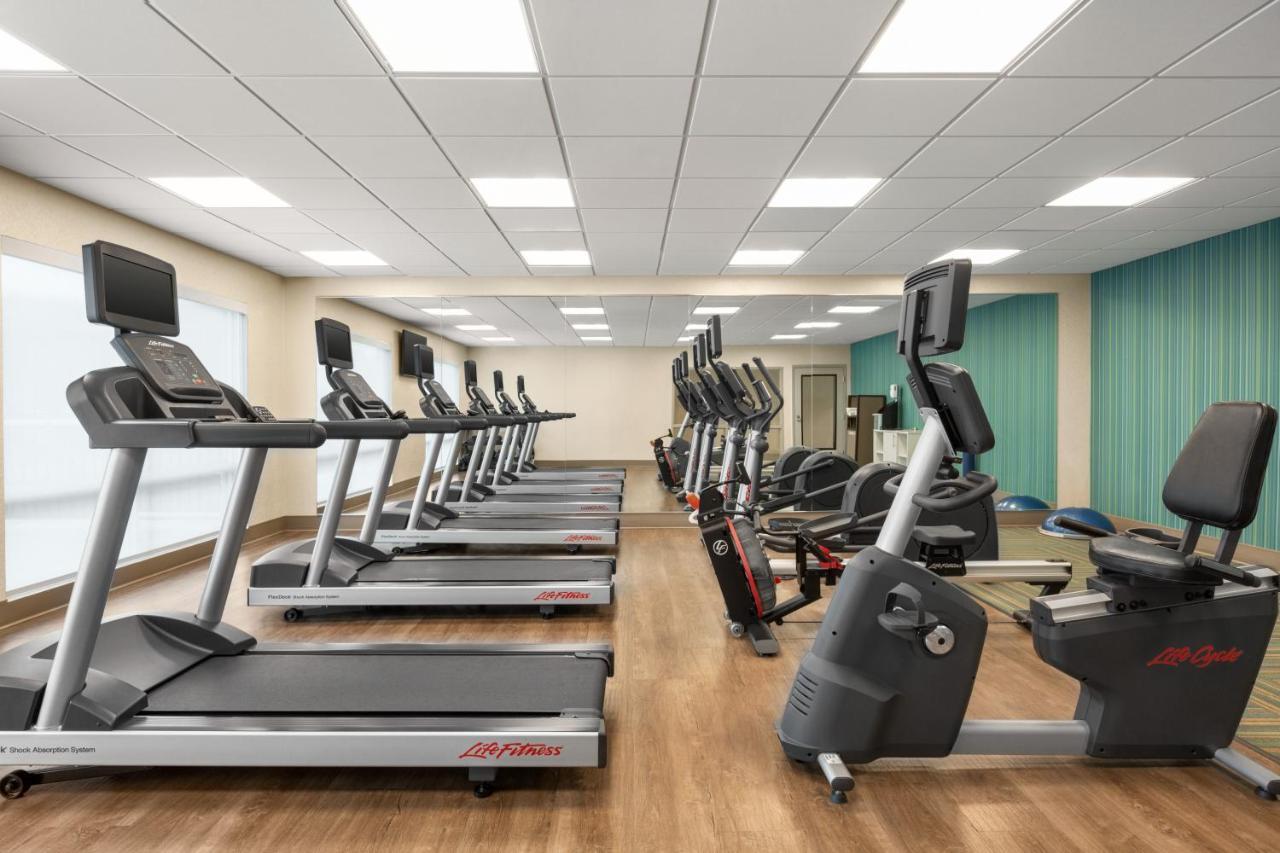 Holiday Inn Express & Suites - Ukiah By Ihg エクステリア 写真