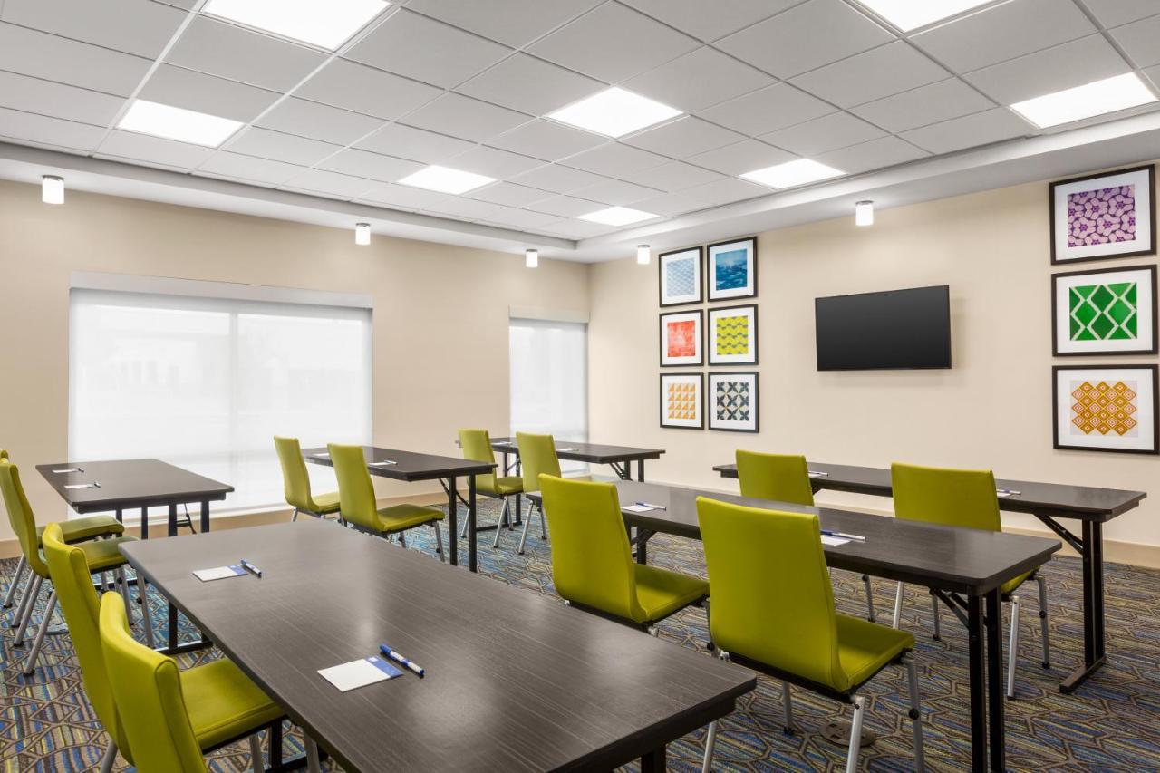 Holiday Inn Express & Suites - Ukiah By Ihg エクステリア 写真