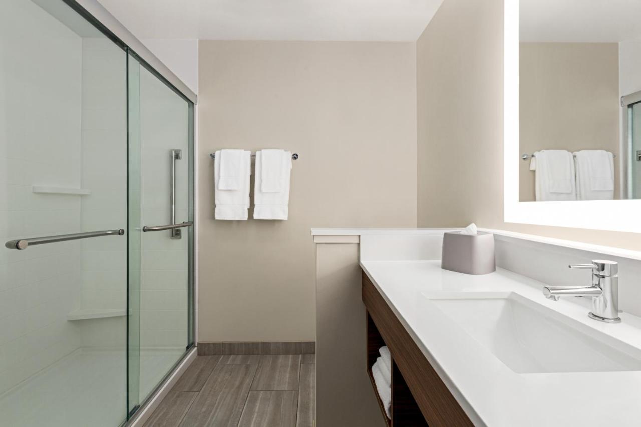 Holiday Inn Express & Suites - Ukiah By Ihg エクステリア 写真